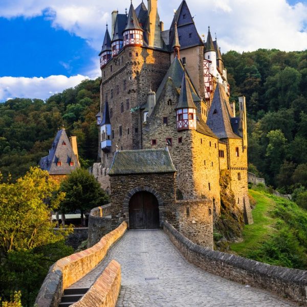Paranormal Activity in Germany's Castles: Exploring the Legends of Schloss Hohenzollern and Burg Eltz